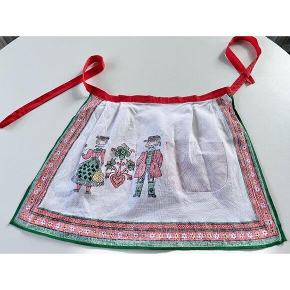Vintage 1970s half apron, PennDutch boy and girl, kitsch kitchen linen - Picture 5 of 8